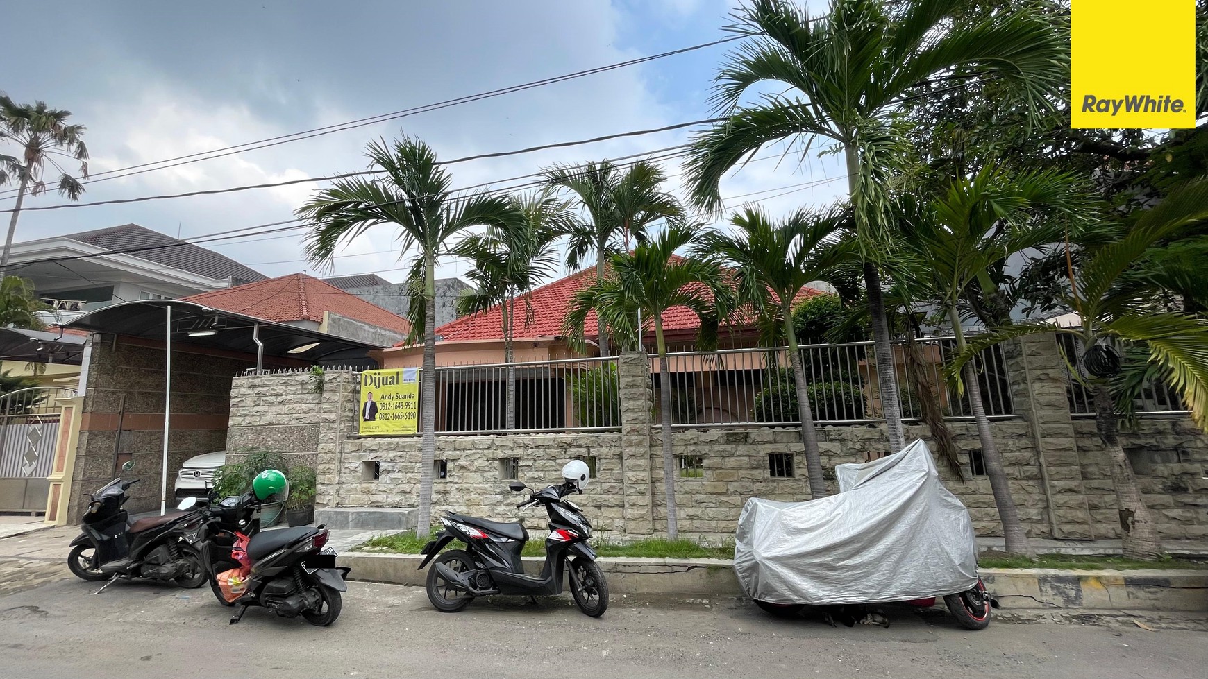 Dijual Rumah SHM di Jl Kupang Indah Surabaya Barat