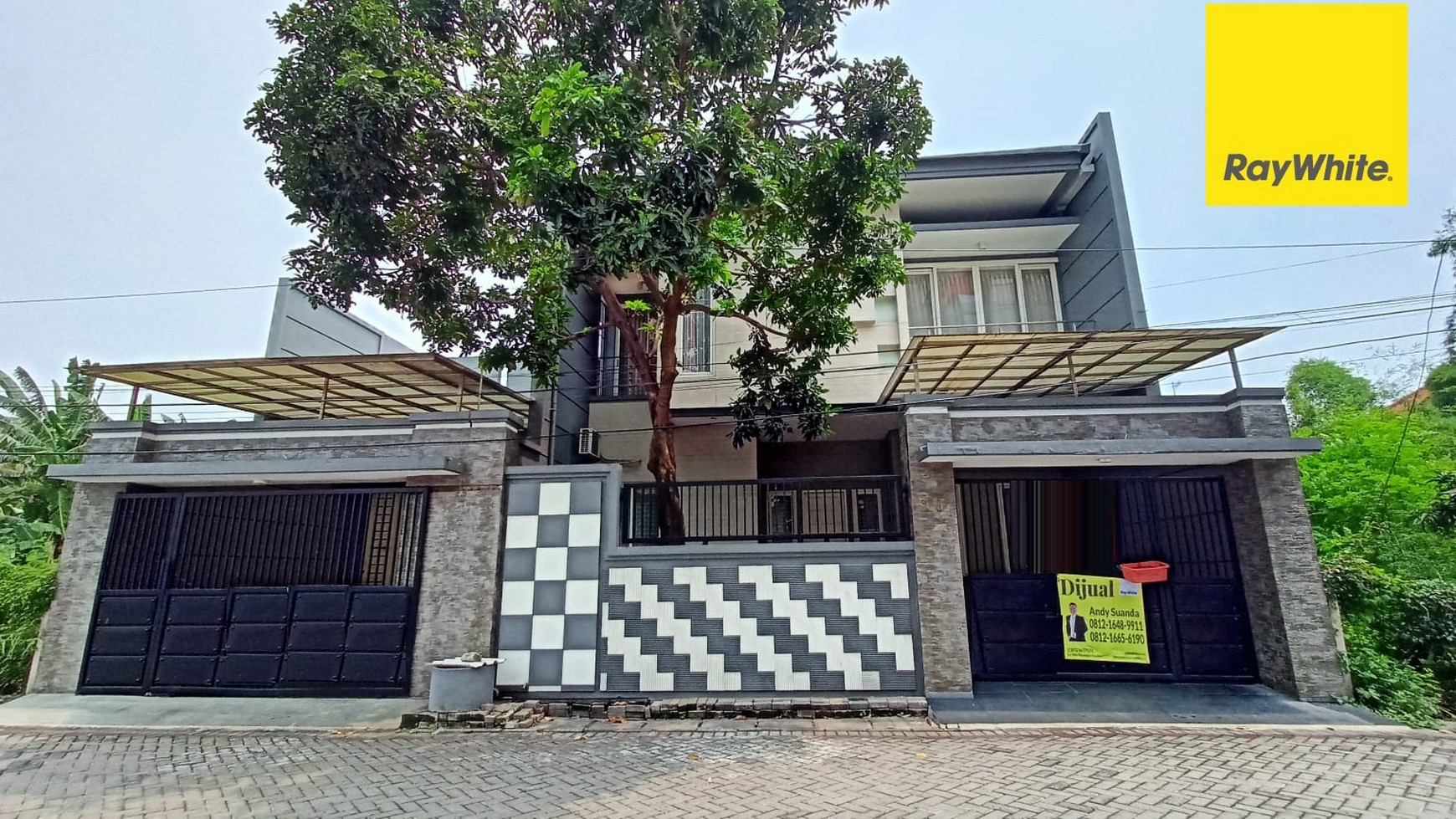 Dijual Rumah SHM di Jl Klampis Aji Tengah Surabaya