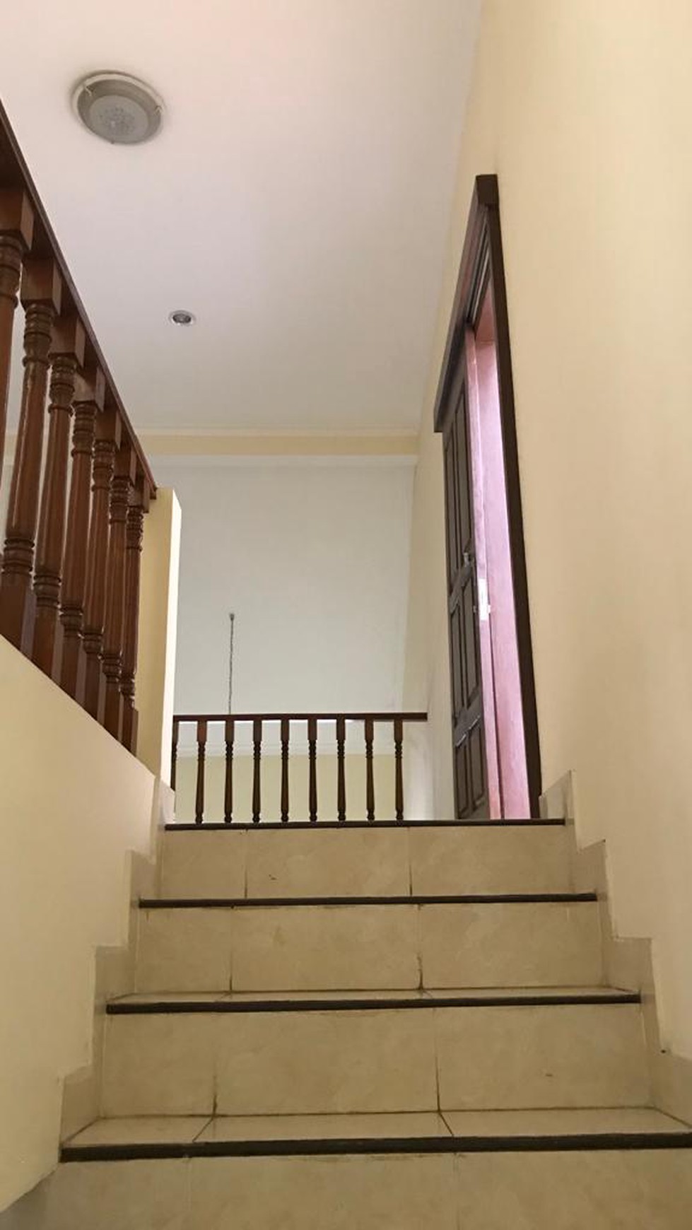 Rumah 2 lantai di Bintaro Jaya Sektor 2