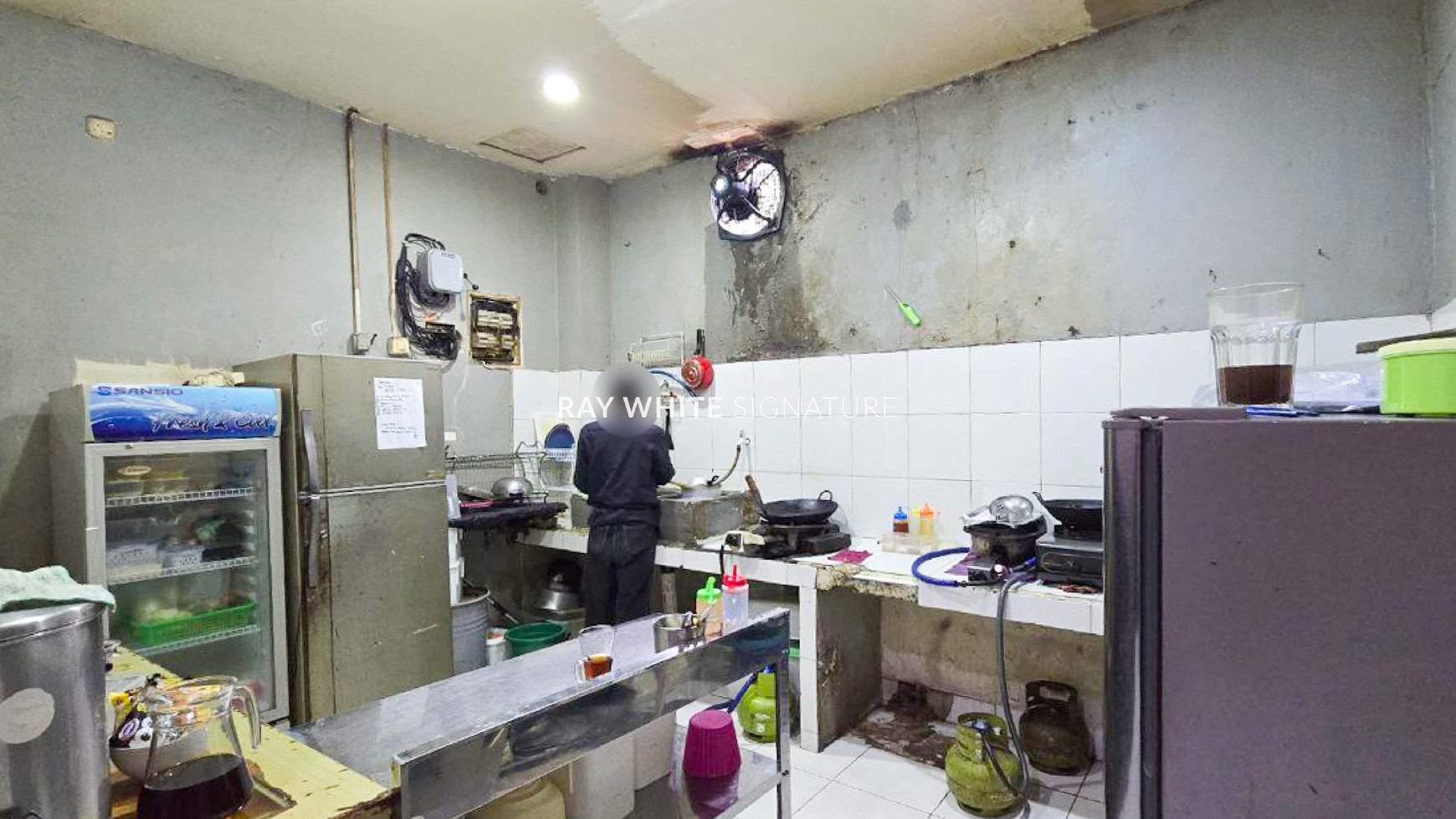 Rumah Hitung Tanah Area Cipete