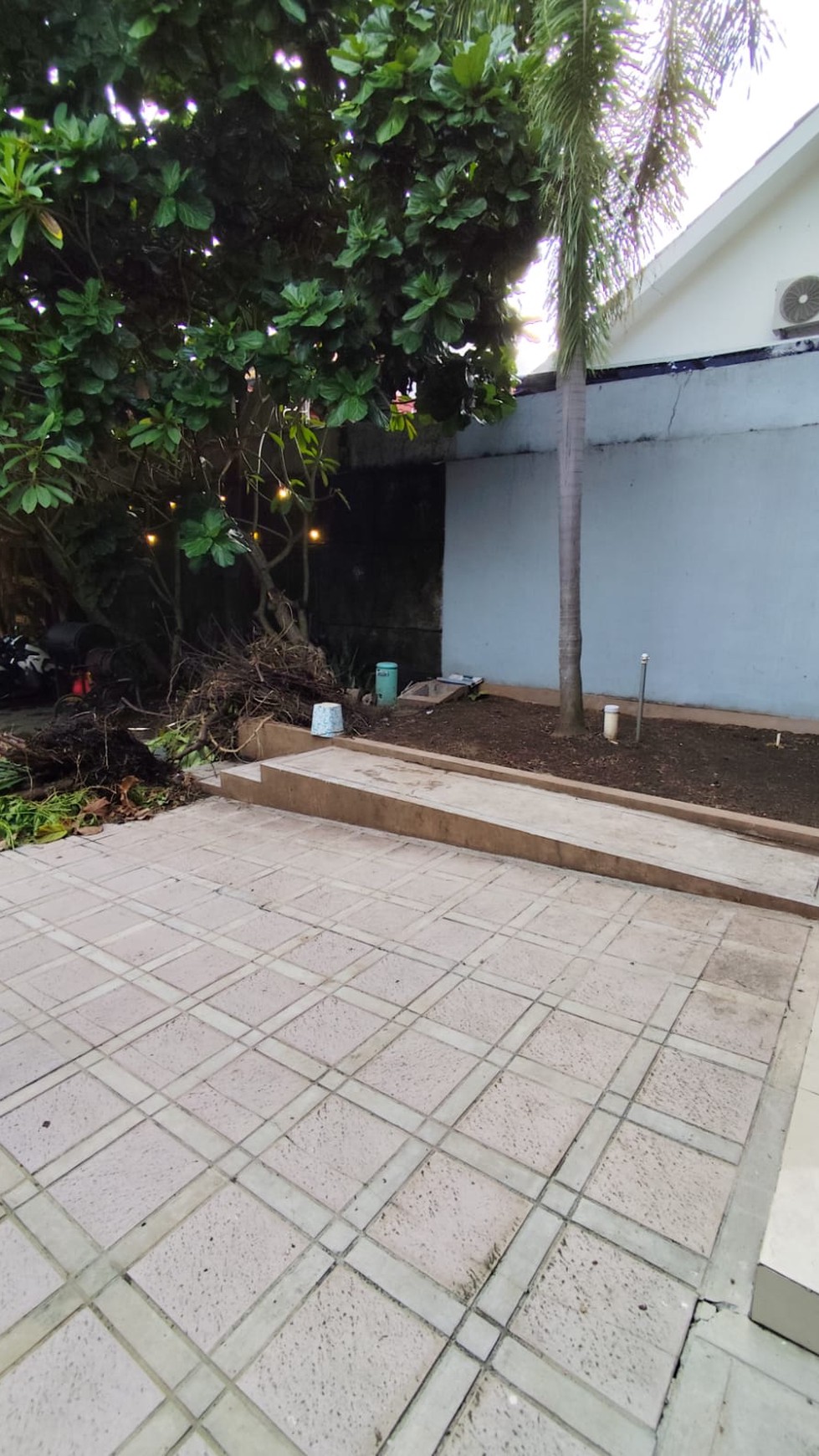 Rumah Hitung Tanah Area Cipete