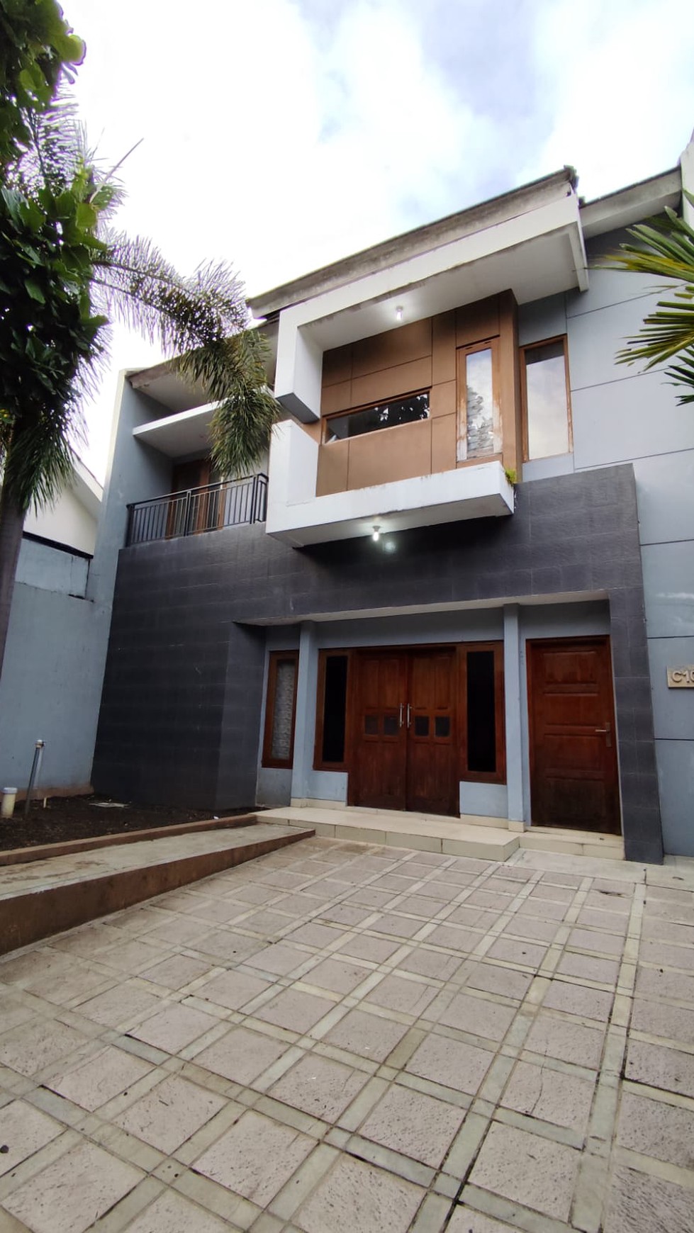 Rumah Hitung Tanah Area Cipete