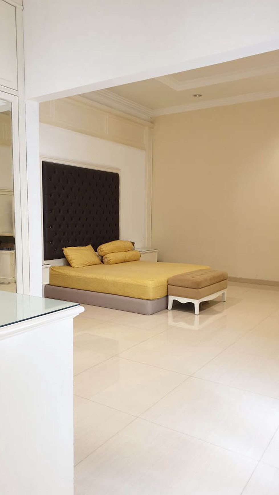 Rumah Artha Gading Villa Kelapa Gading Luas 15x23,5m2