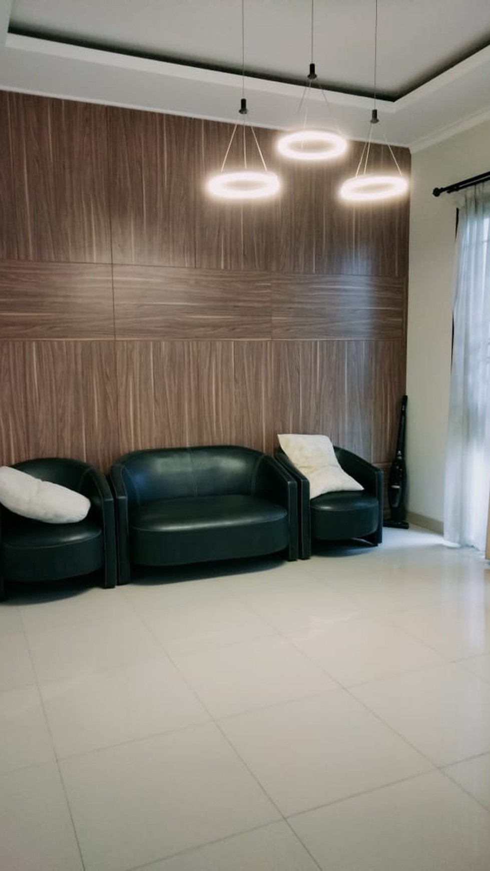 Rumah Mewah Mekarwangi Bandung