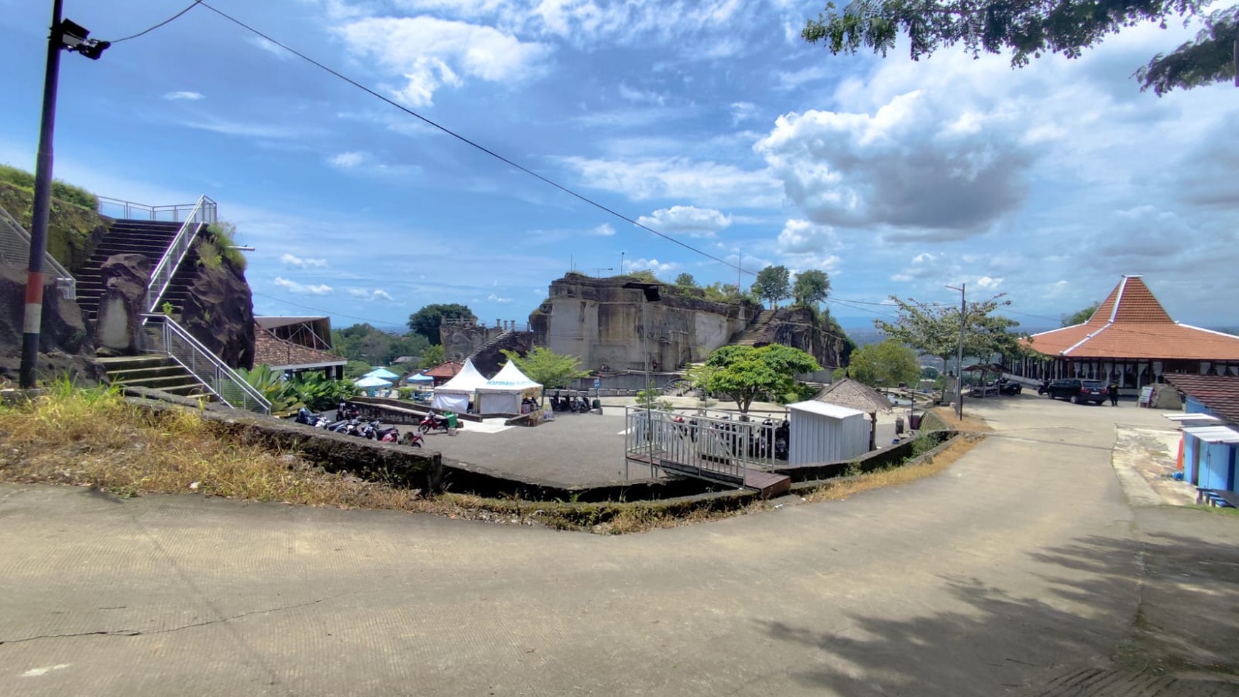 Tanah 1853 Meter Persegi View Kota Jogja Dalam Kawasan Wisata Tebing Breksi