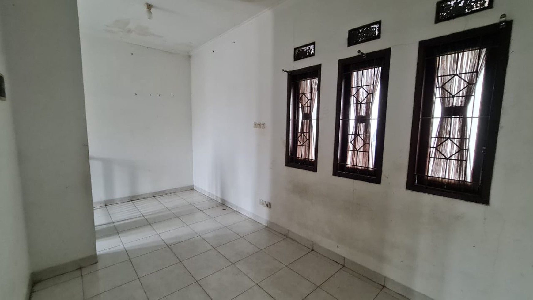 Rumah Siap Huni Di Sinbad Agung Residence