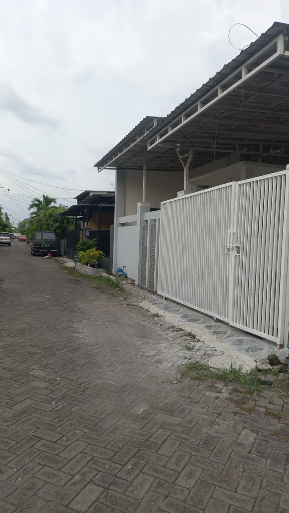 Rumah Murah 4 Kamar Tidur Bonus Pagar & AC, di Waru Sidoarjo