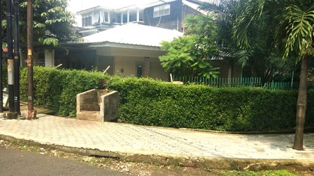 Rumah lokasi strategis di Kebayoran Baru