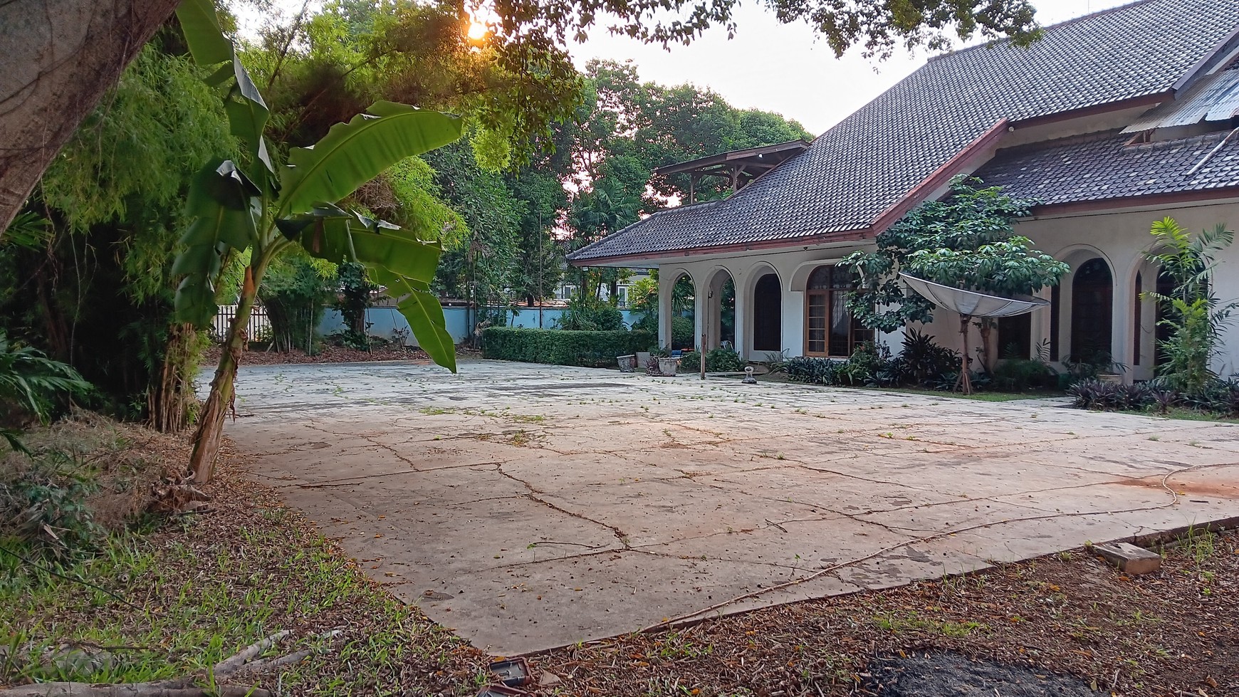 Rumah dan Tanah bisa Jual semua atau sebagian di Adhiyaksa Lebak Bulus, Cilandak 