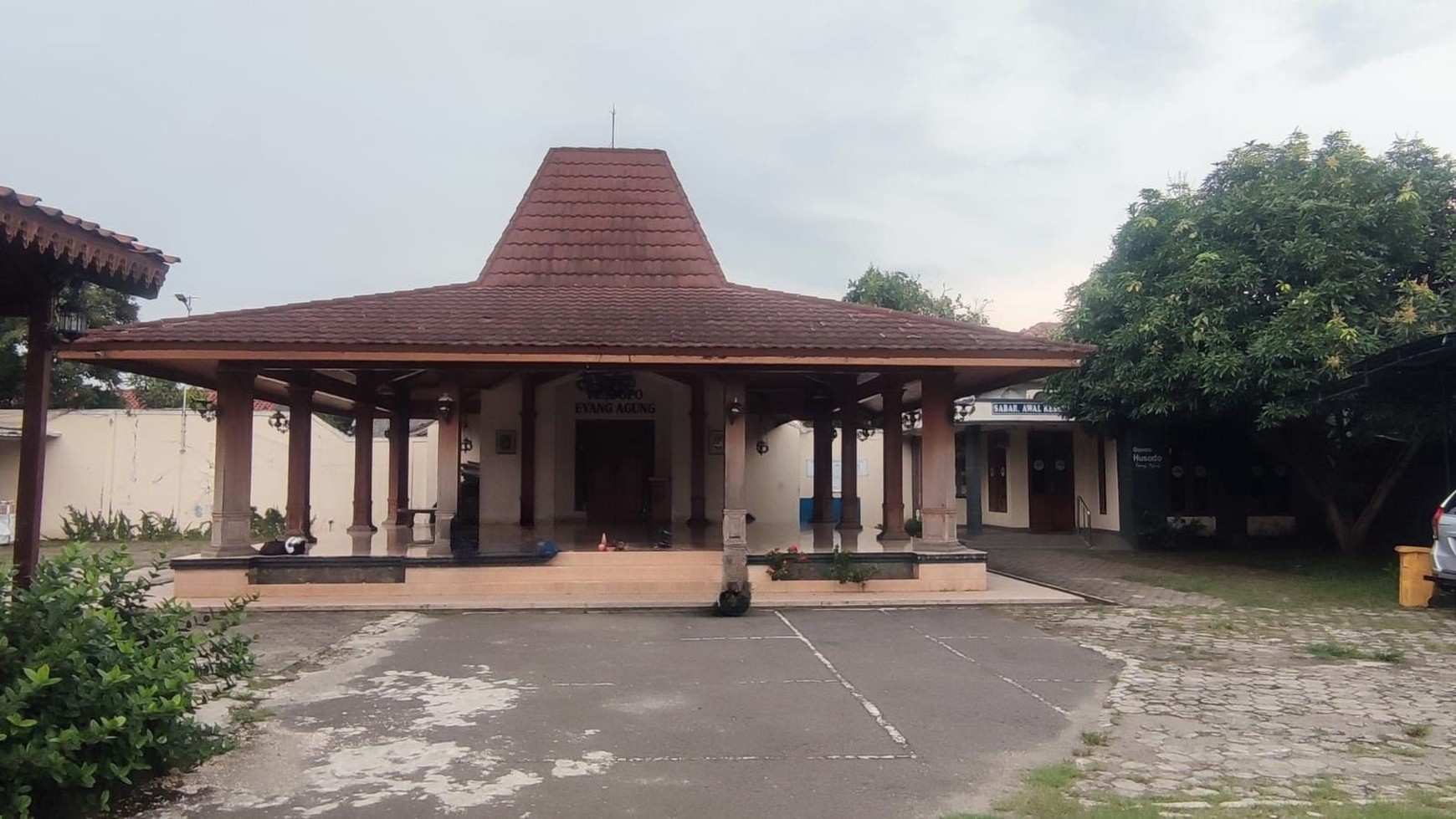 Rumah Hitung Tanah Area Cipete