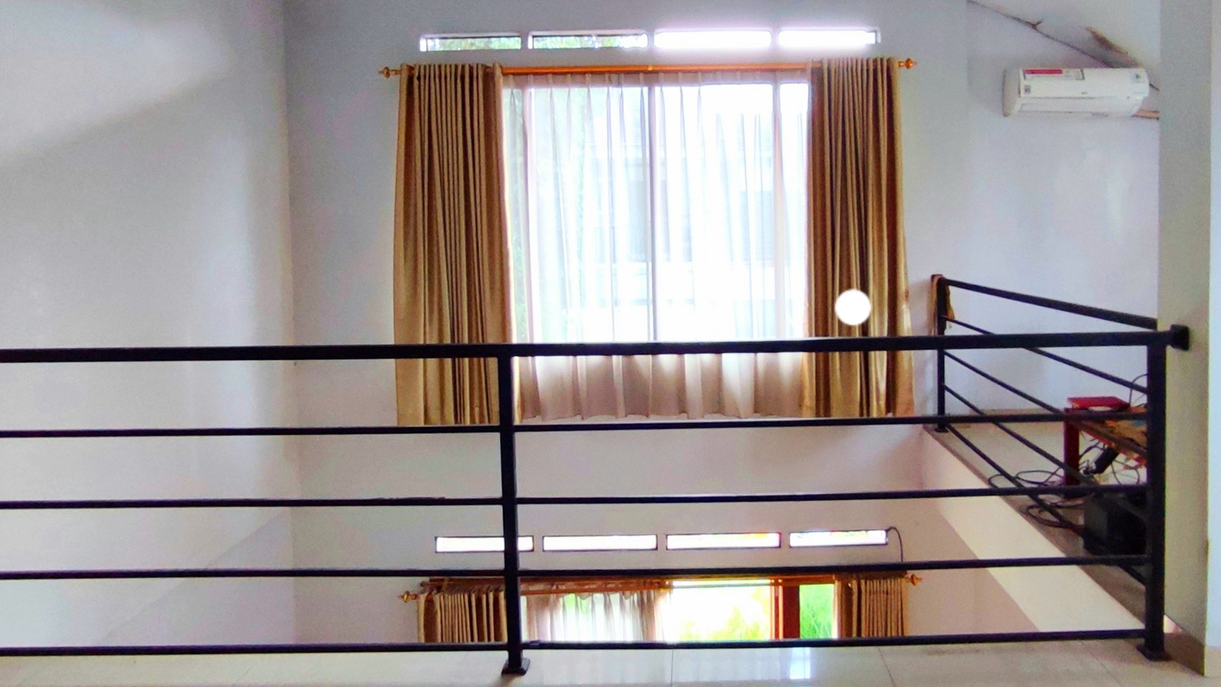 Rumah Modern Minimalis Sejuk dan Tenang di Bintaro Jaya Luas 240m2  