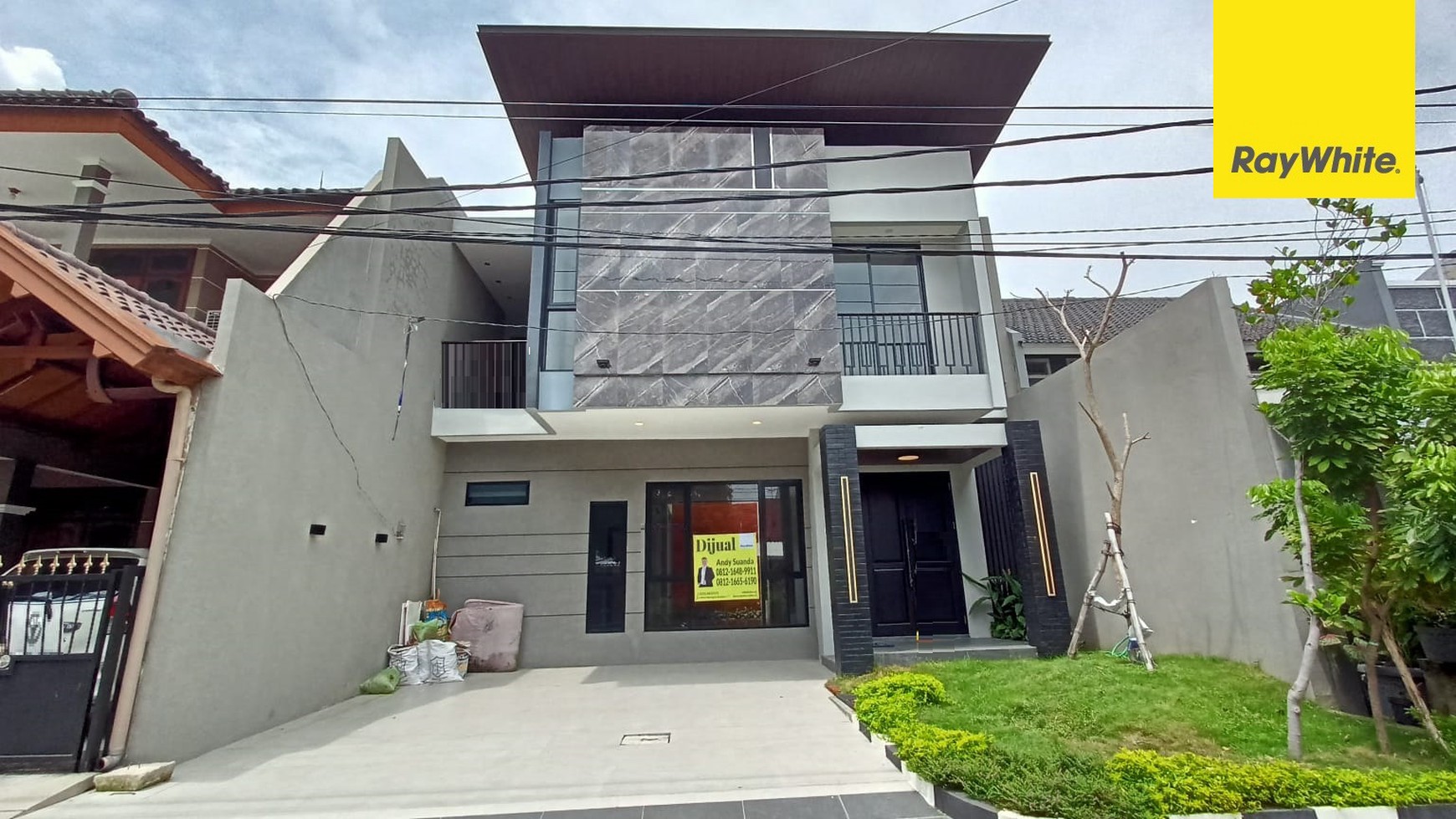 Dijual Rumah 2 lantai SHM di Gayungsari Barat Surabaya