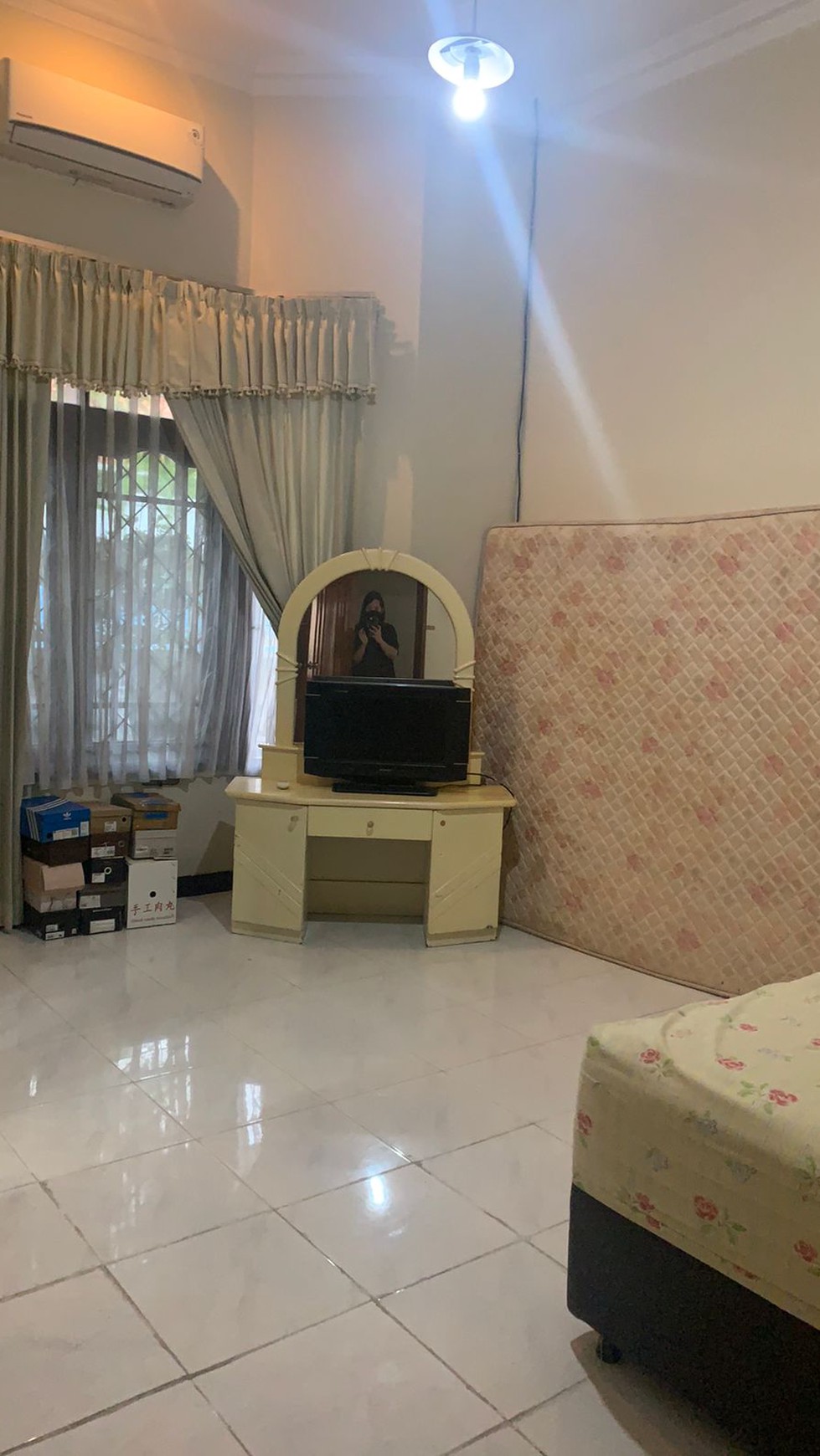 Rumah Terawat Furnished Darmo Baru Barat