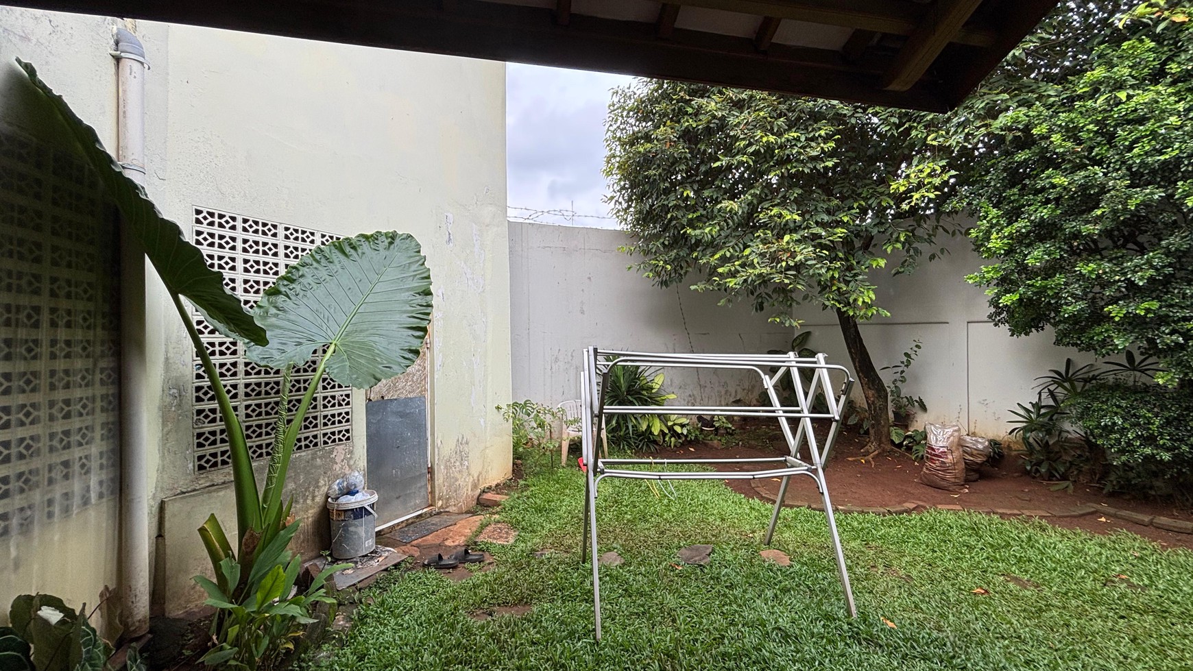 Rumah Di Jalan Raya Taruna, Ciracas, Cibubur