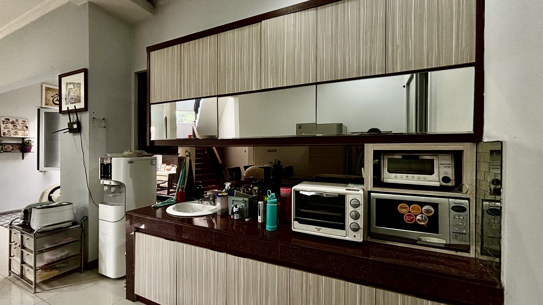 Rumah Design Tropis Modern 2 Lantai Kuldesak di Cibubur Jakarta Timur