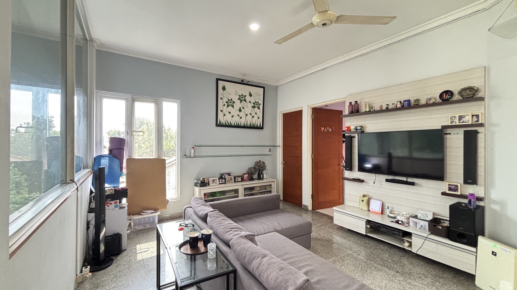 Rumah Design Tropis Modern 2 Lantai Kuldesak di Cibubur Jakarta Timur