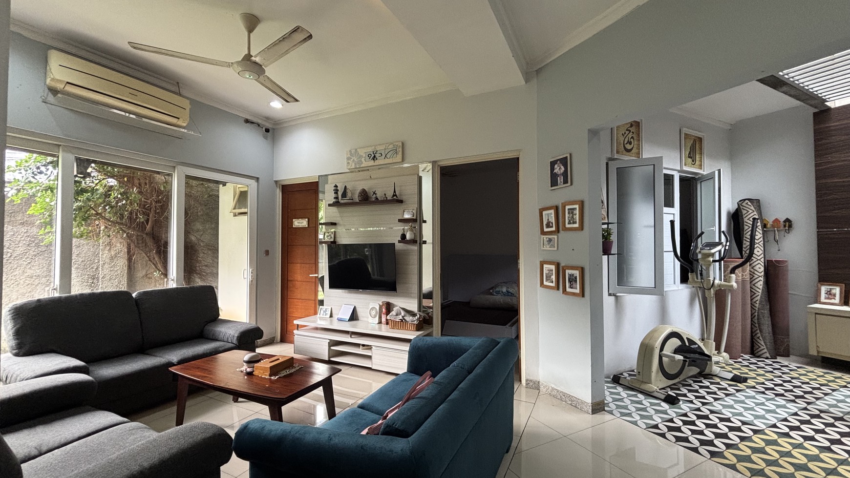 Rumah Design Tropis Modern 2 Lantai Kuldesak di Cibubur Jakarta Timur