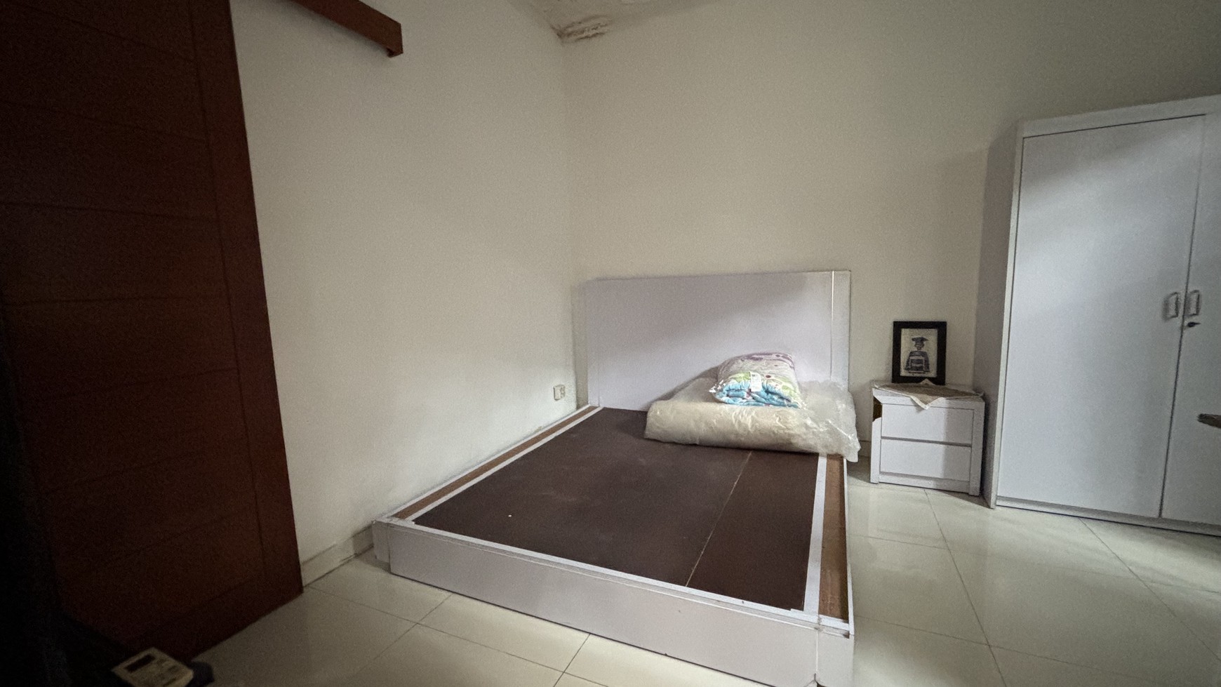 Rumah Design Tropis Modern 2 Lantai Kuldesak di Cibubur Jakarta Timur
