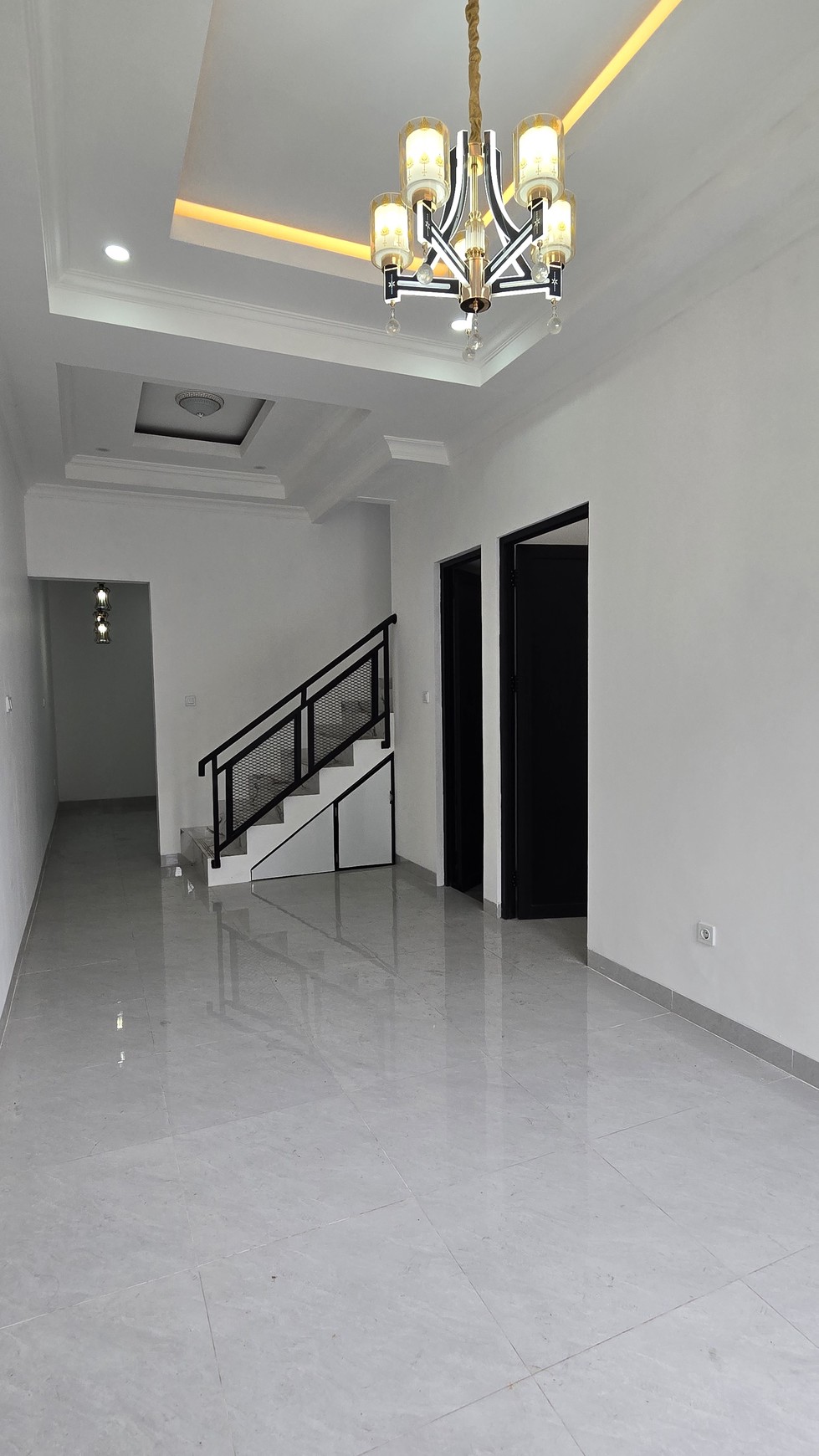 Rumah 2 lantai baru di Kencana Loka BSD City dekat dengan Stasiun Rawabuntu dan EXIT Tol