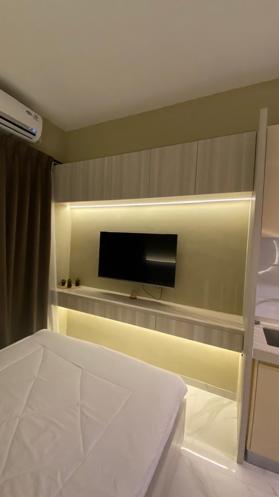 Apartemen Lokasi strategis dekat AEON Mall - siap Huni