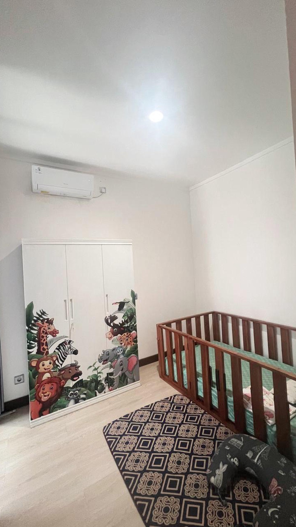 Rumah Bagus Siap Huni dan Asri di Kebayoran Residence, Bintaro Jaya Sektor 7 