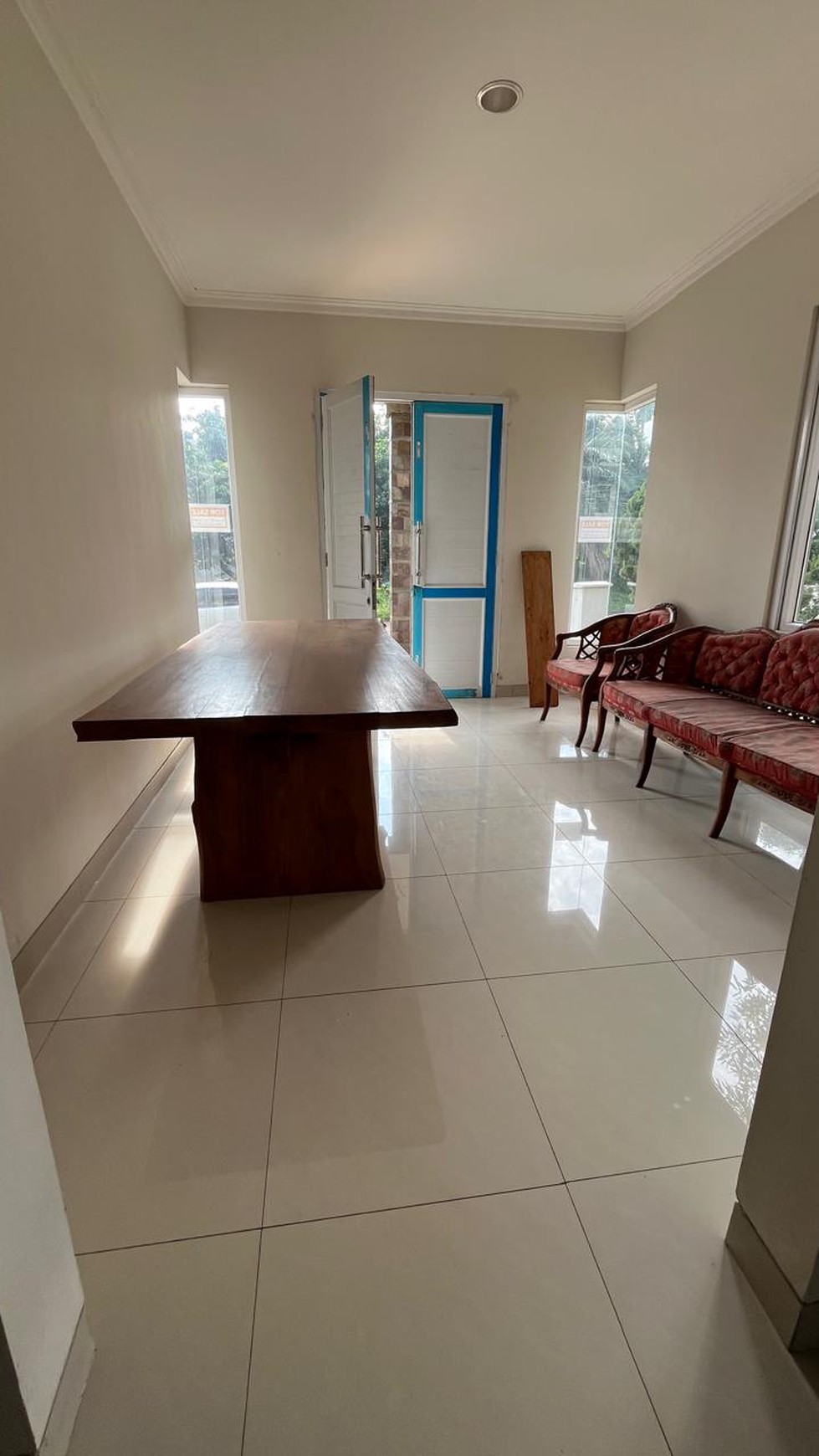 Rumah 2 Lantai, Modern Minimalis di Kota Wisata Cibubur