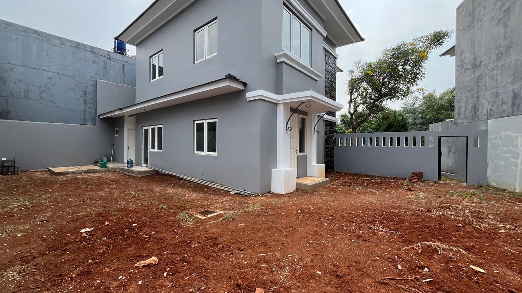 Rumah 2 Lantai, Modern Minimalis di Kota Wisata Cibubur