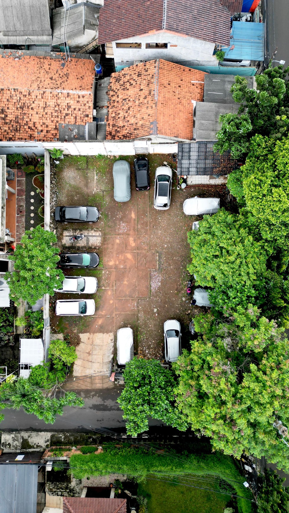 Rumah Hitung Tanah Area Cipete