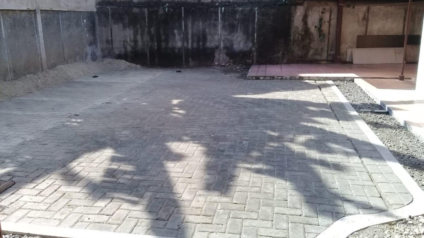 Rumah Hitung Tanah Area Cipete