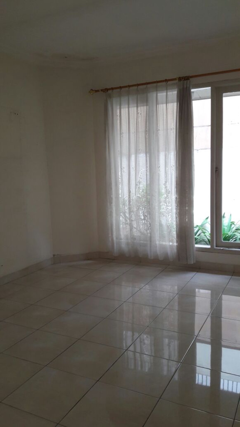 Disewakan Rumah di Taman Himalaya - Lippo Karawaci