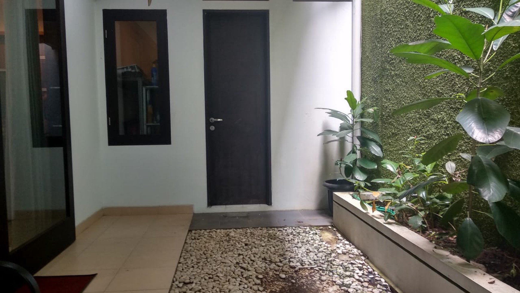 Rumah cantik,siap huni dalam cluster di ciputat