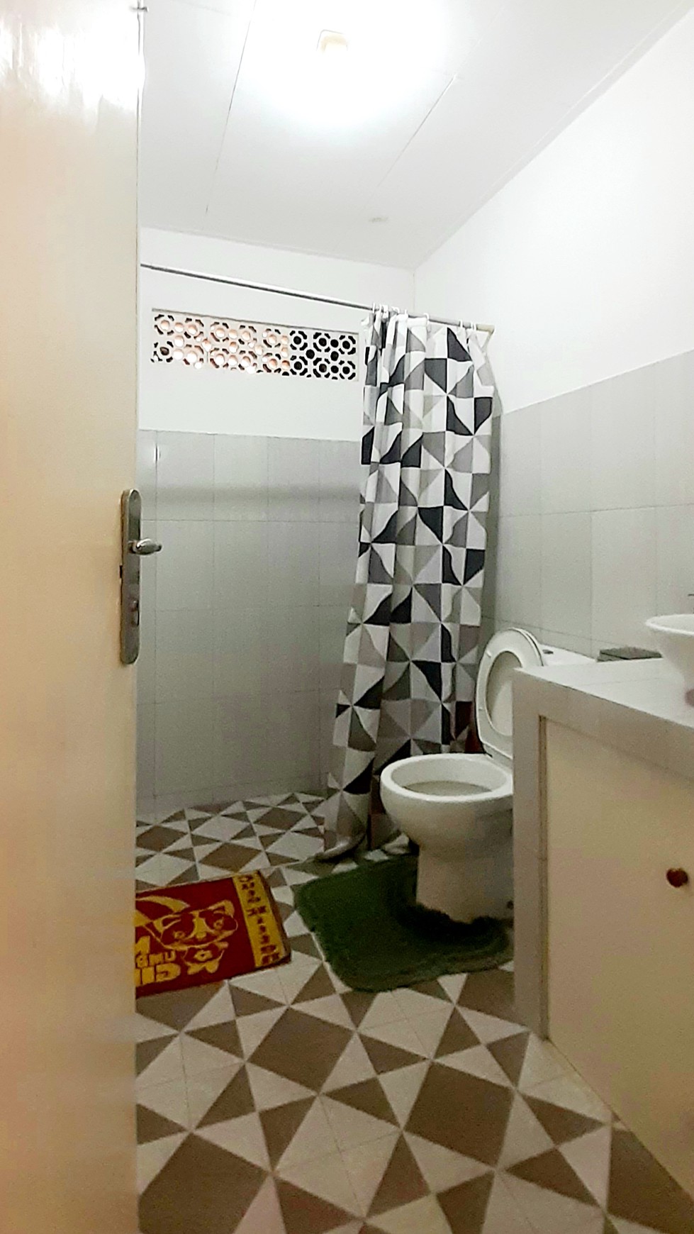 Rumah Kost Hook di Pondok Pucung Bintaro, Luas 209m Harga 2.075M nego