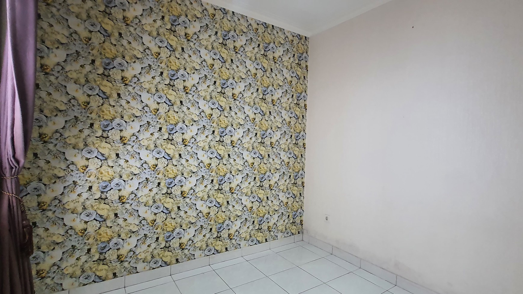 Rumah Minimalis Modern di Kota Wisata 