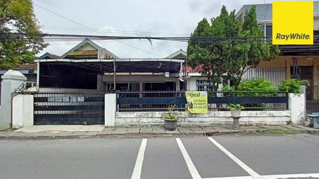 Dijual Rumah SHM di Nol Jalan Raya Jambangan Surabaya