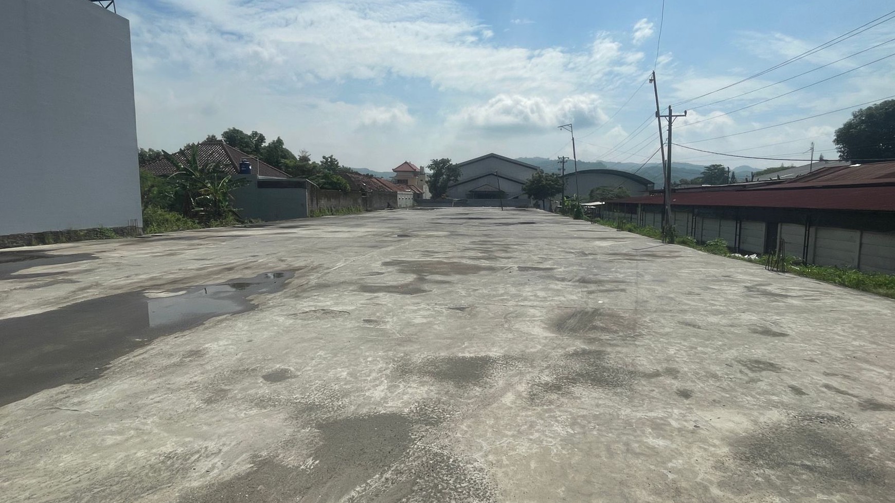 Disewakan Tanah Untuk Gudang Luas 1500 Meter Persegi Lokasi Jalan Prambanan-Piyungan Sleman