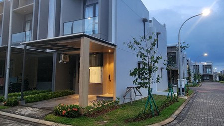 Rumah 2 Lantai Siap Pakai di BSD Tanggerang