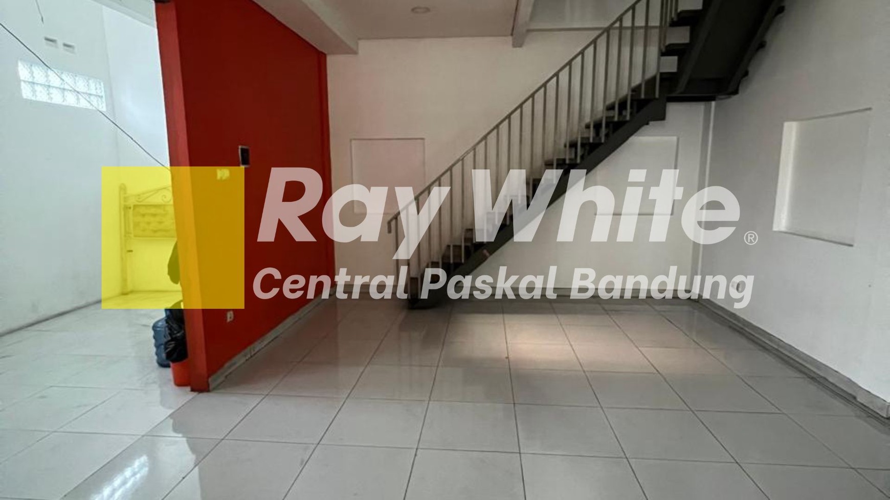 Ruko atau Ruang Usaha Baru Renovasi di Terusan Suryani Bandung