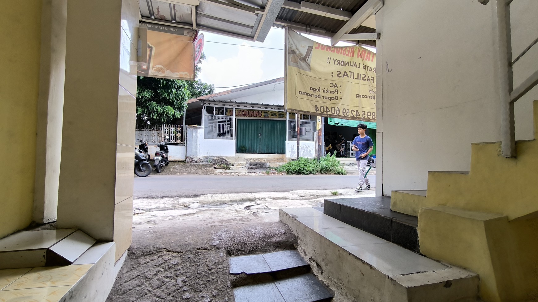 DIJUAL! Rumah Kost Dekat UI Lokasi Strategis di Beji Depok