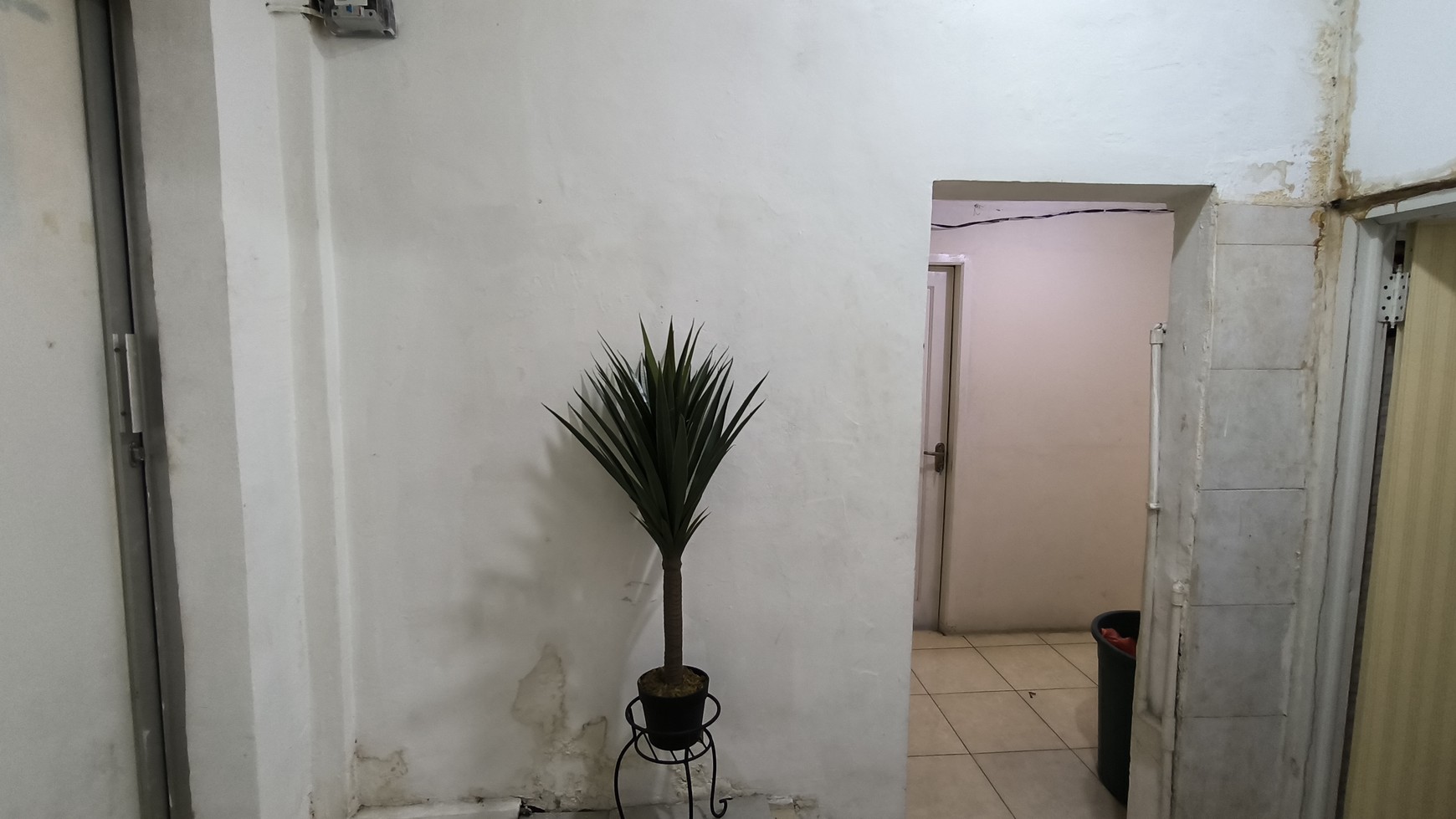 DIJUAL! Rumah Kost Dekat UI Lokasi Strategis di Beji Depok