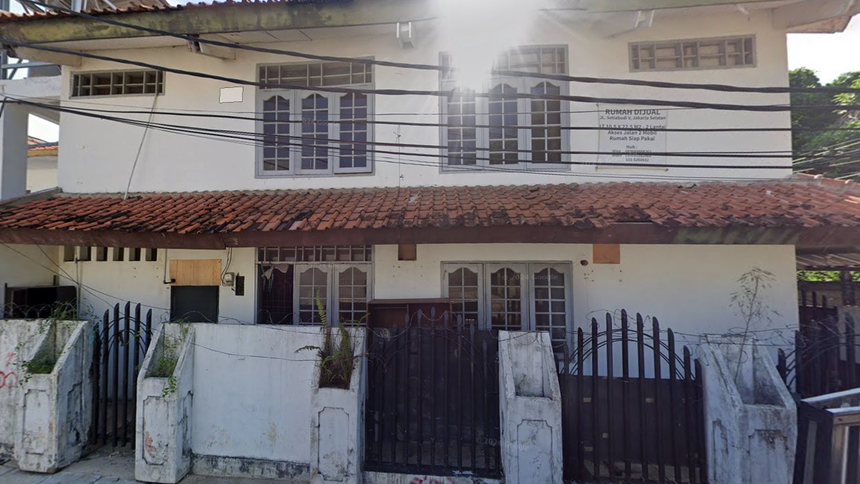 Dijual rumah hook strategis cocok untuk usaha atau Kos2an di Setiabudi, Jakarta Selatan