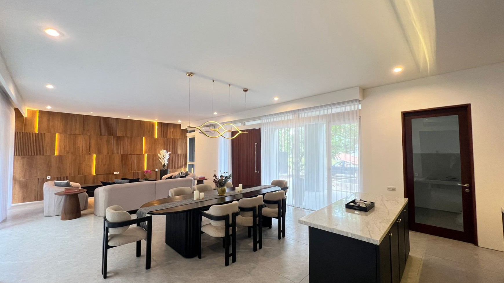 Rumah Hitung Tanah Area Cipete