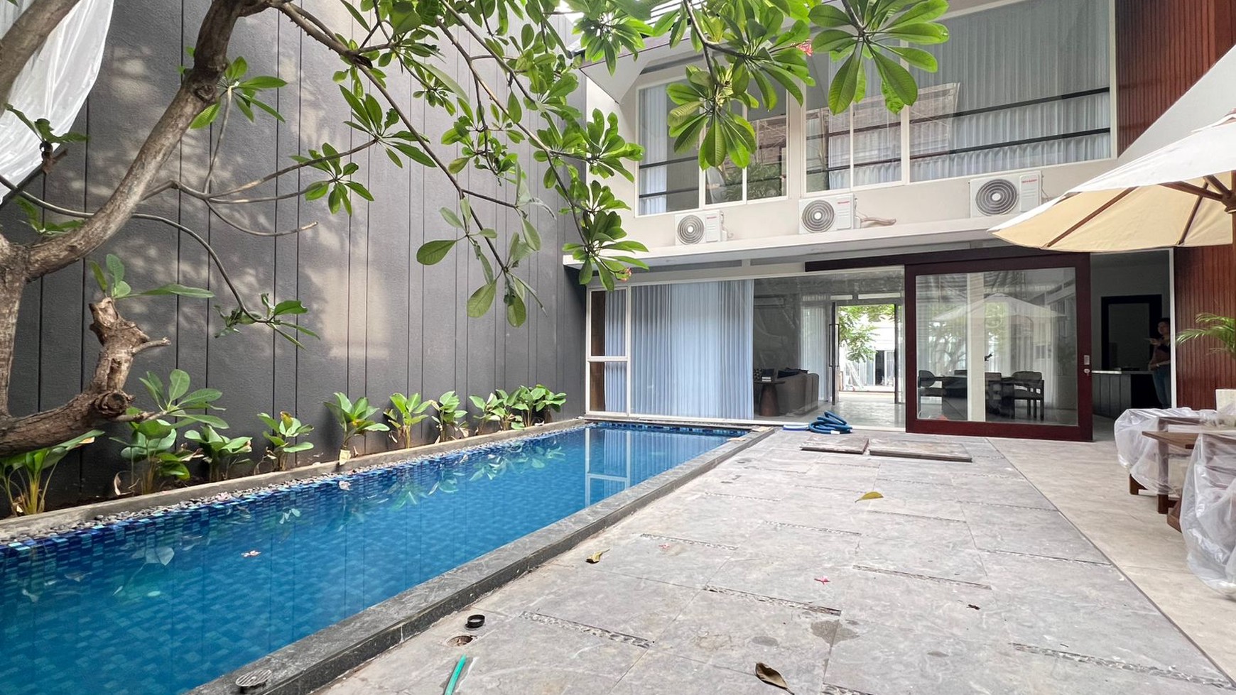 Rumah Hitung Tanah Area Cipete