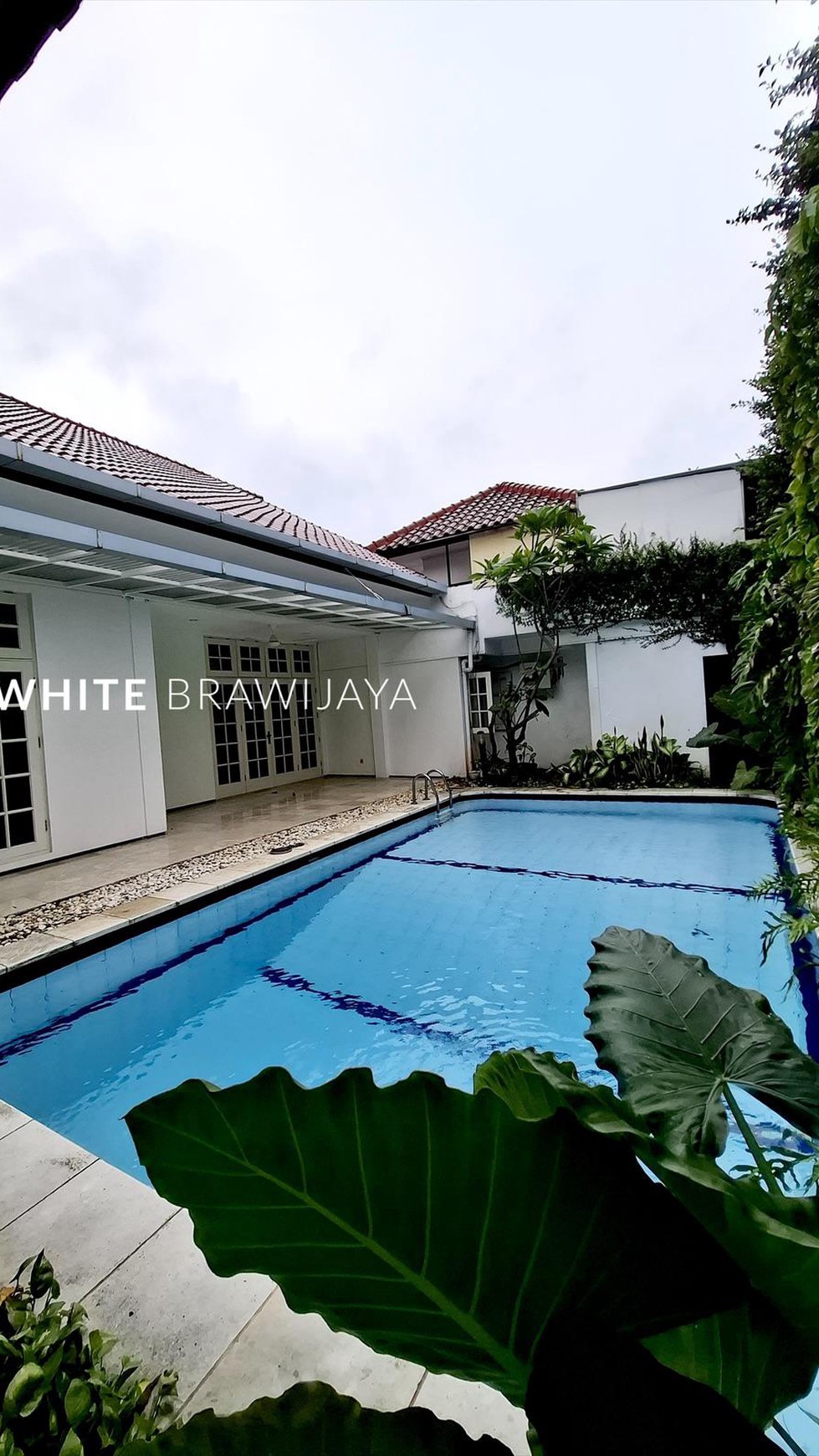 Rumah Hitung Tanah Area Cipete