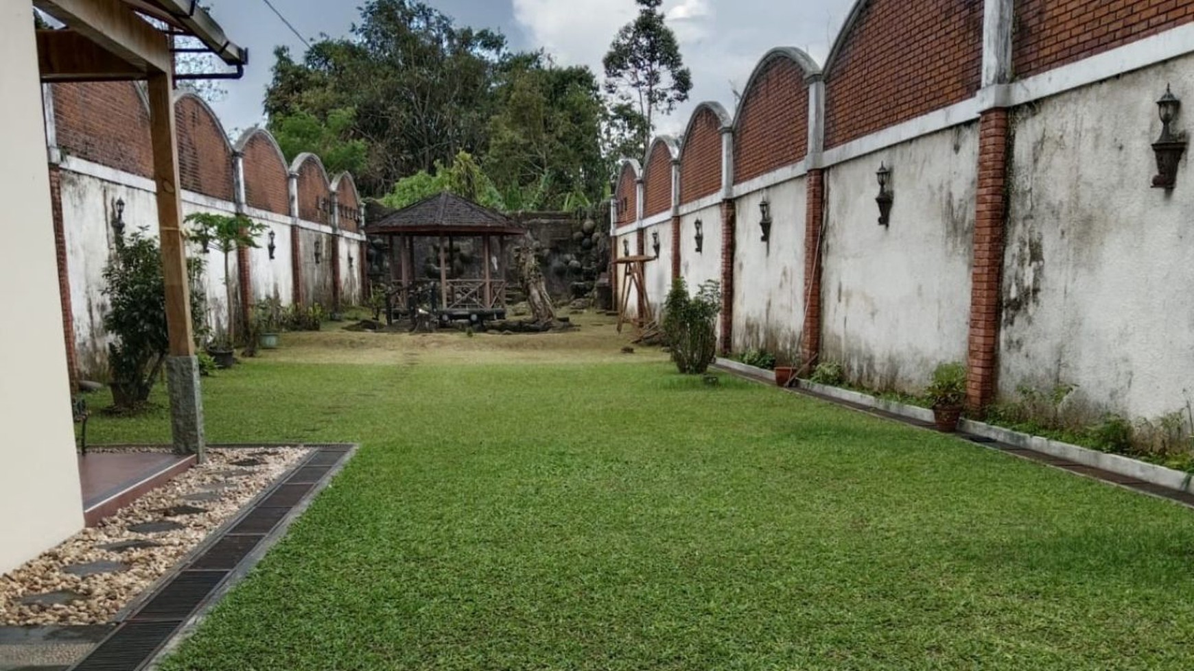 Rumah Hitung Tanah Area Cipete