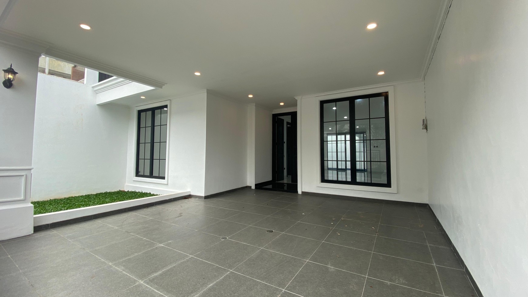 Rumah Minimalis Siap Huni di Bintaro Sektor 3 - Gaya American Classic