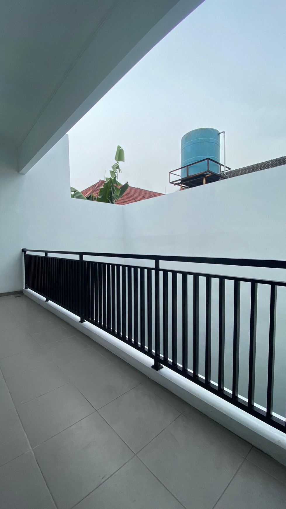 Rumah Minimalis Siap Huni di Bintaro Sektor 3 - Gaya American Classic