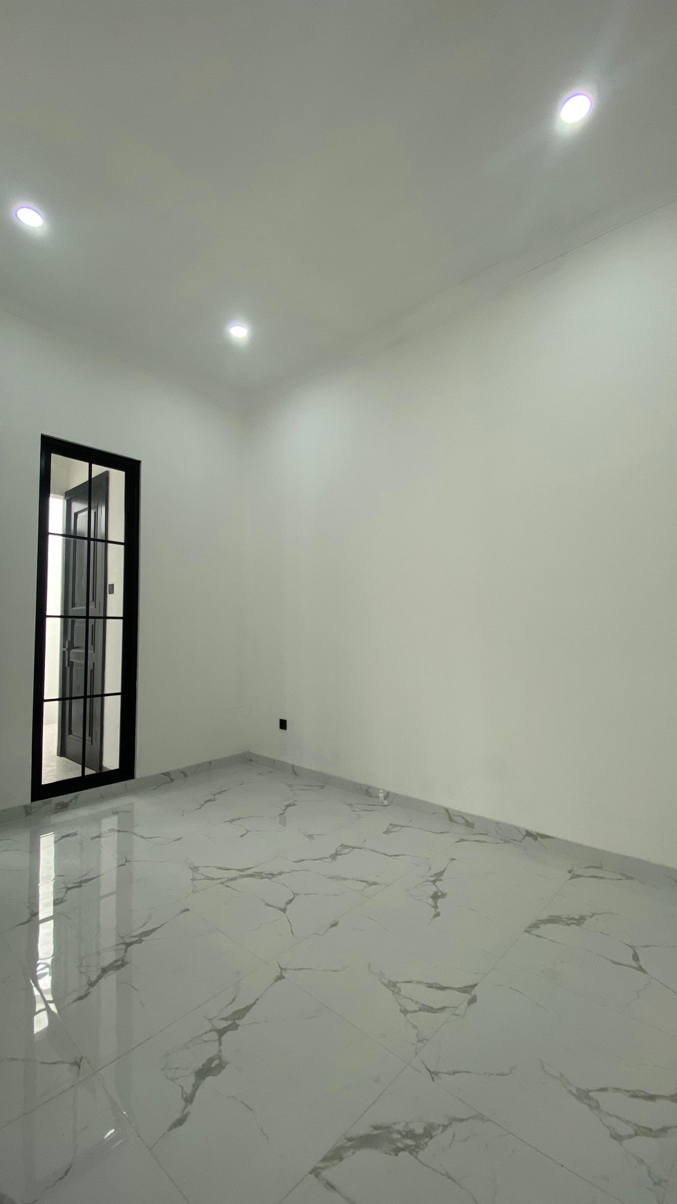 Rumah Minimalis Siap Huni di Bintaro Sektor 3 - Gaya American Classic