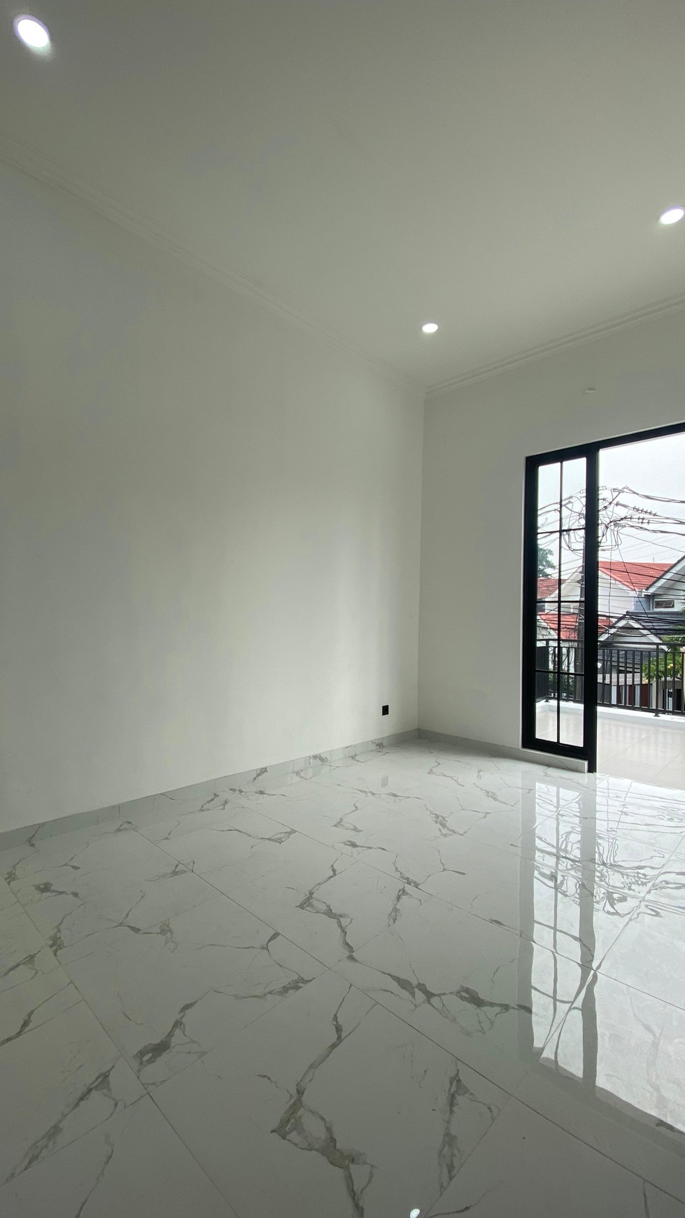Rumah Minimalis Siap Huni di Bintaro Sektor 3 - Gaya American Classic