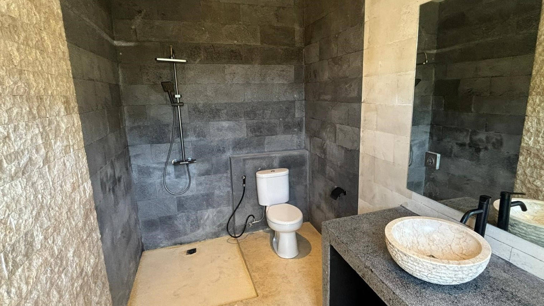 For Sale Leasehold - Brand new modern villa in Kedampang, Kerobokan Bali