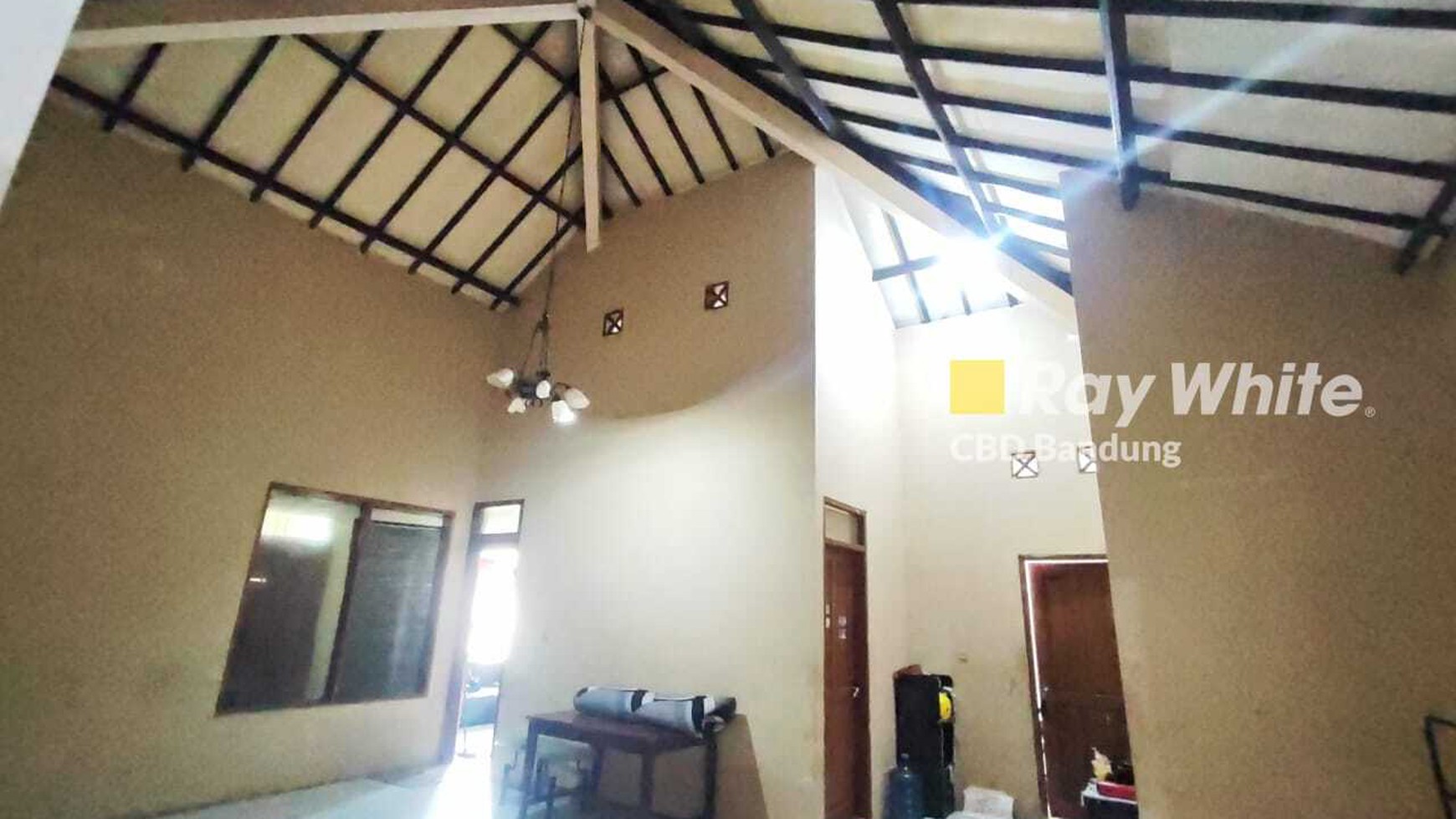 Kesempatan Emas ! Properti Komersial cocok untuk Usaha+Kos 15 Kamar di Daerah Terusan Cikutra